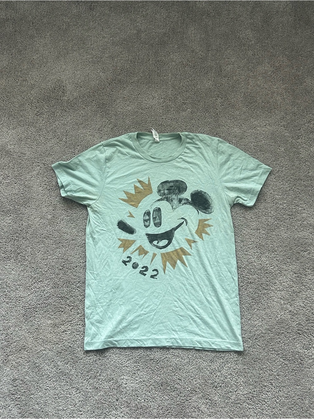 Mint Graphic Short Sleeve Tee with Crown Print